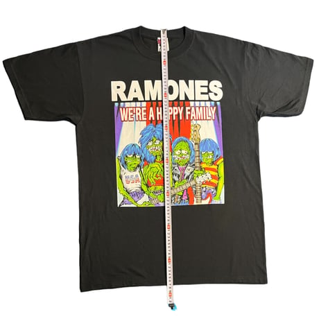 RAMONES WE'RE HAPPY FAMILY 2003 TRIBUTE T-shirt