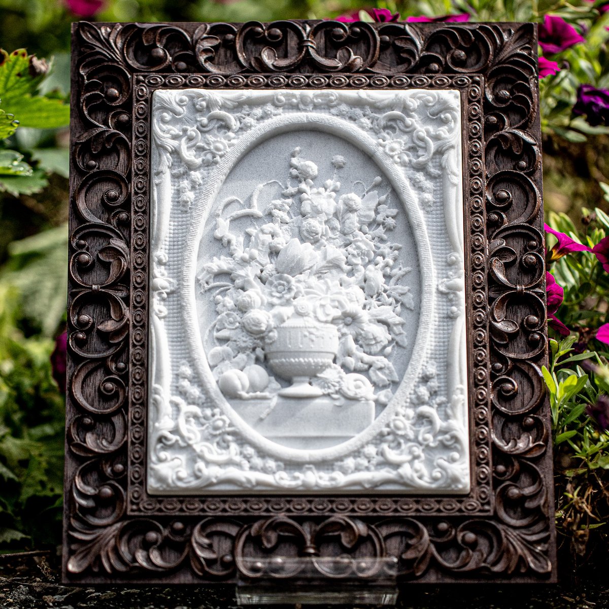 壁掛けレリーフ彫刻】花瓶【大理石とウォールナット】 | 石のシンシア