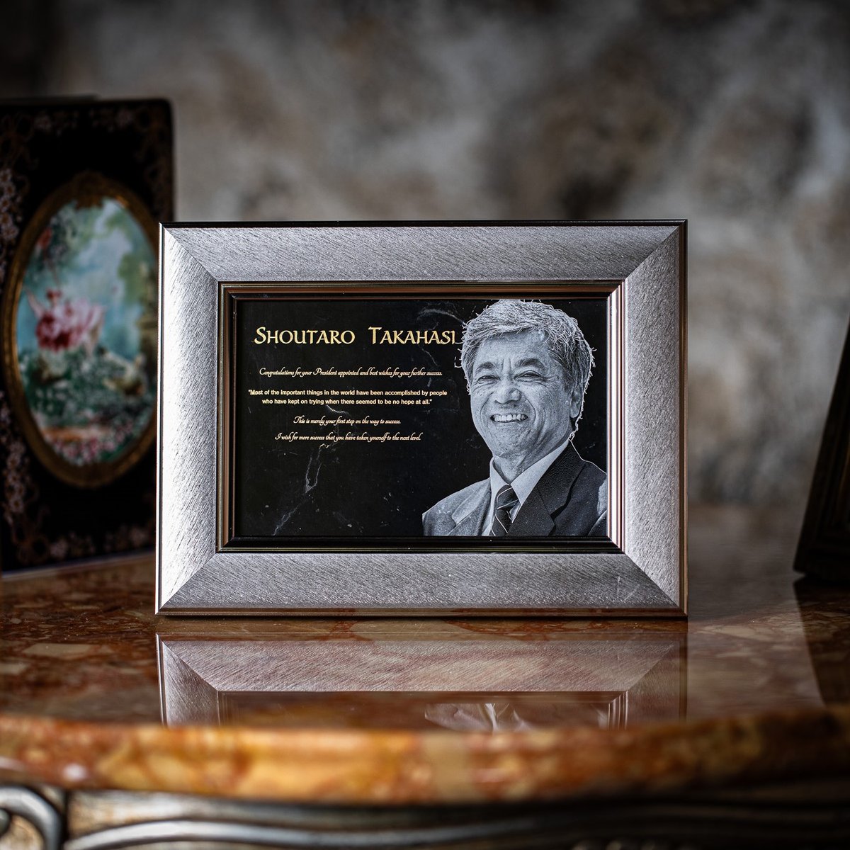 天然大理石】記念盾【肖像彫刻付】 | 石のシンシア