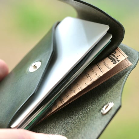 一枚革を折って作るカードケース【single piece of leather】pass case