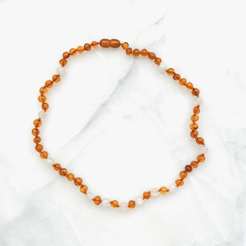 Amberネックレス 【ベビー&キッズ】Moonstone | L.I.M Amberネックレス 【ベビー&キッズ】Moonstone | L.I.M