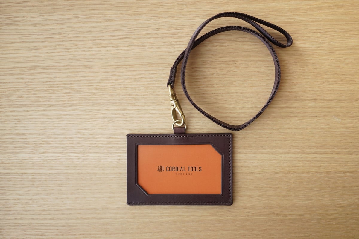 キレイ好きな人のためのIDケース（マロン）CT04 | CORDIAL TOOLS STORE