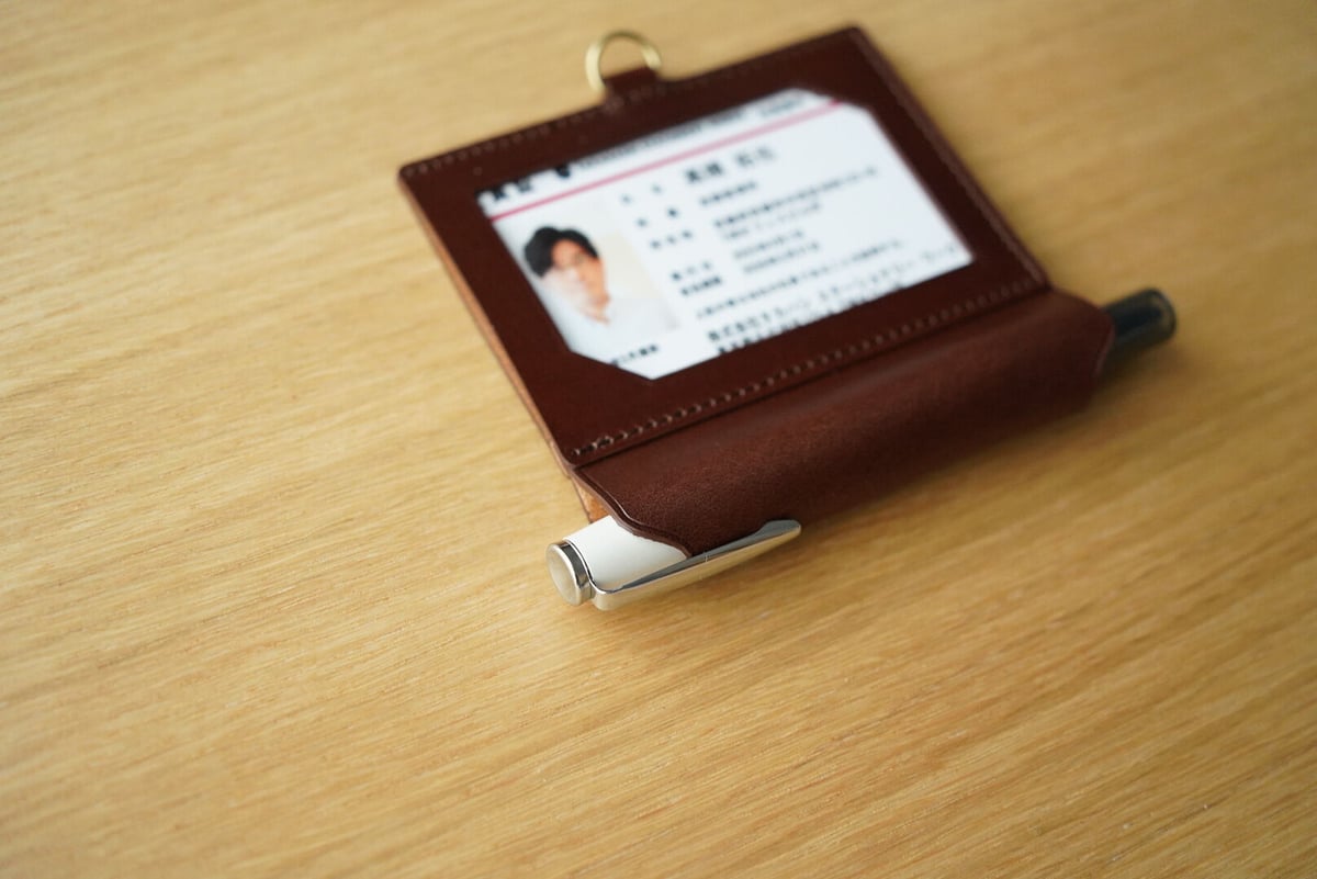 文具好きのためのIDケース｜ペンホルダー付き（ブラック）CT03