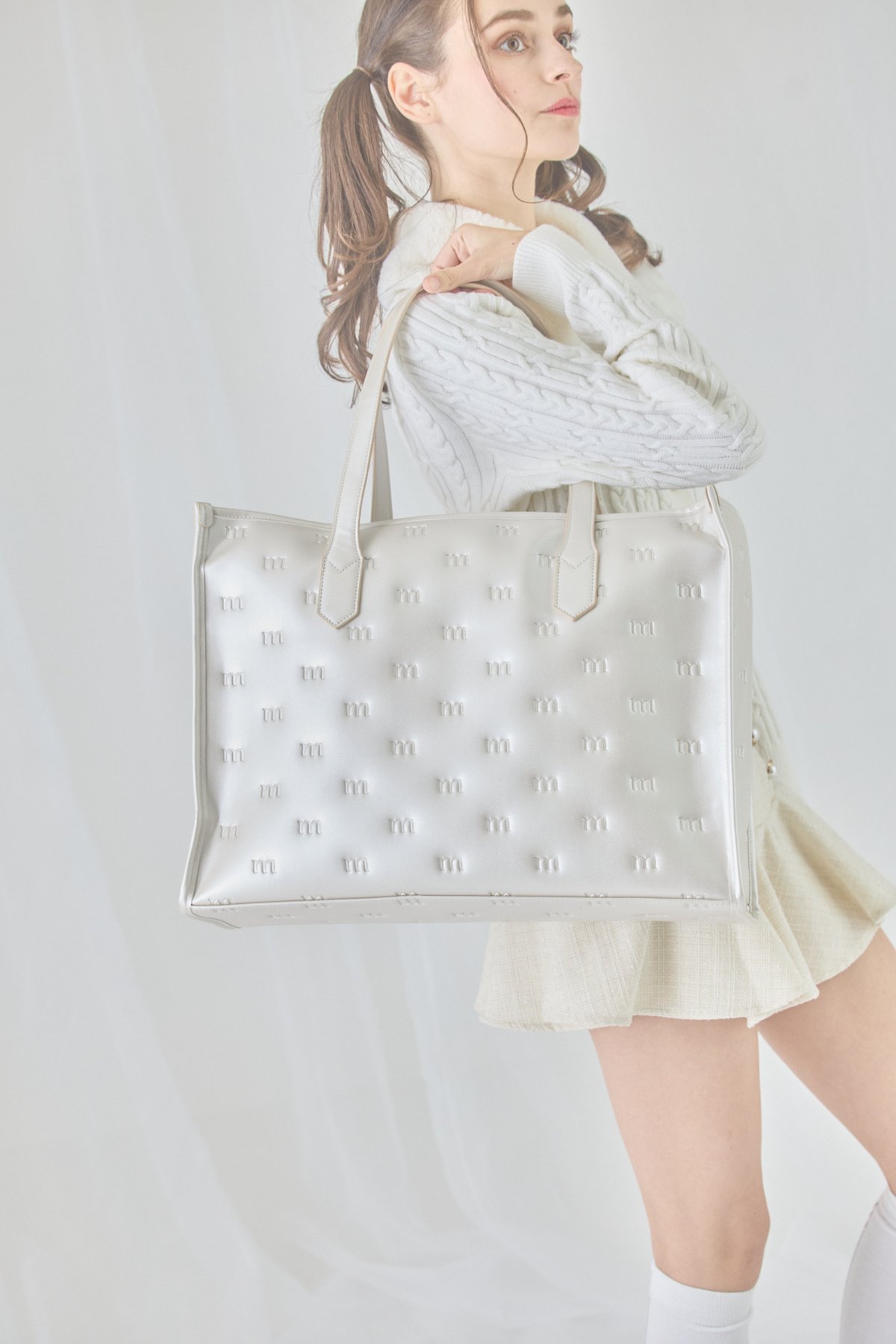 ミエコウエサコ ゴルフ 大判トートバッグ【パールホワイト】新品！ ミエコウエサコ ゴルフ 大判トートバッグ【パールホワイト】新品！