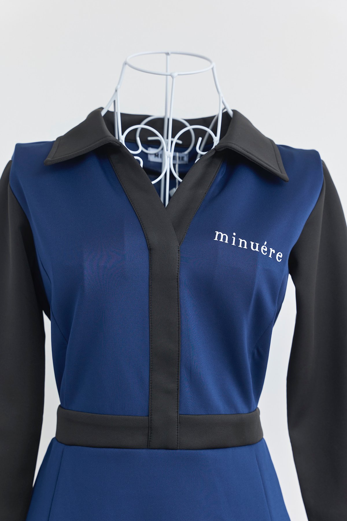 bi color onepiece（navy）　ミヌエール bi-color hem pleats one-piece (navy) | ミヌエール（mi