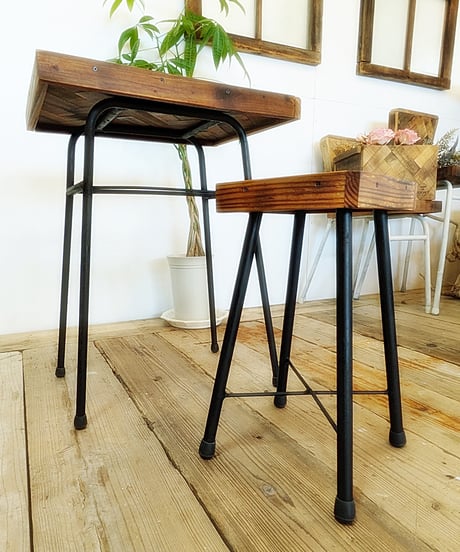 re:wood　project結　小さな机④　Stoolセット