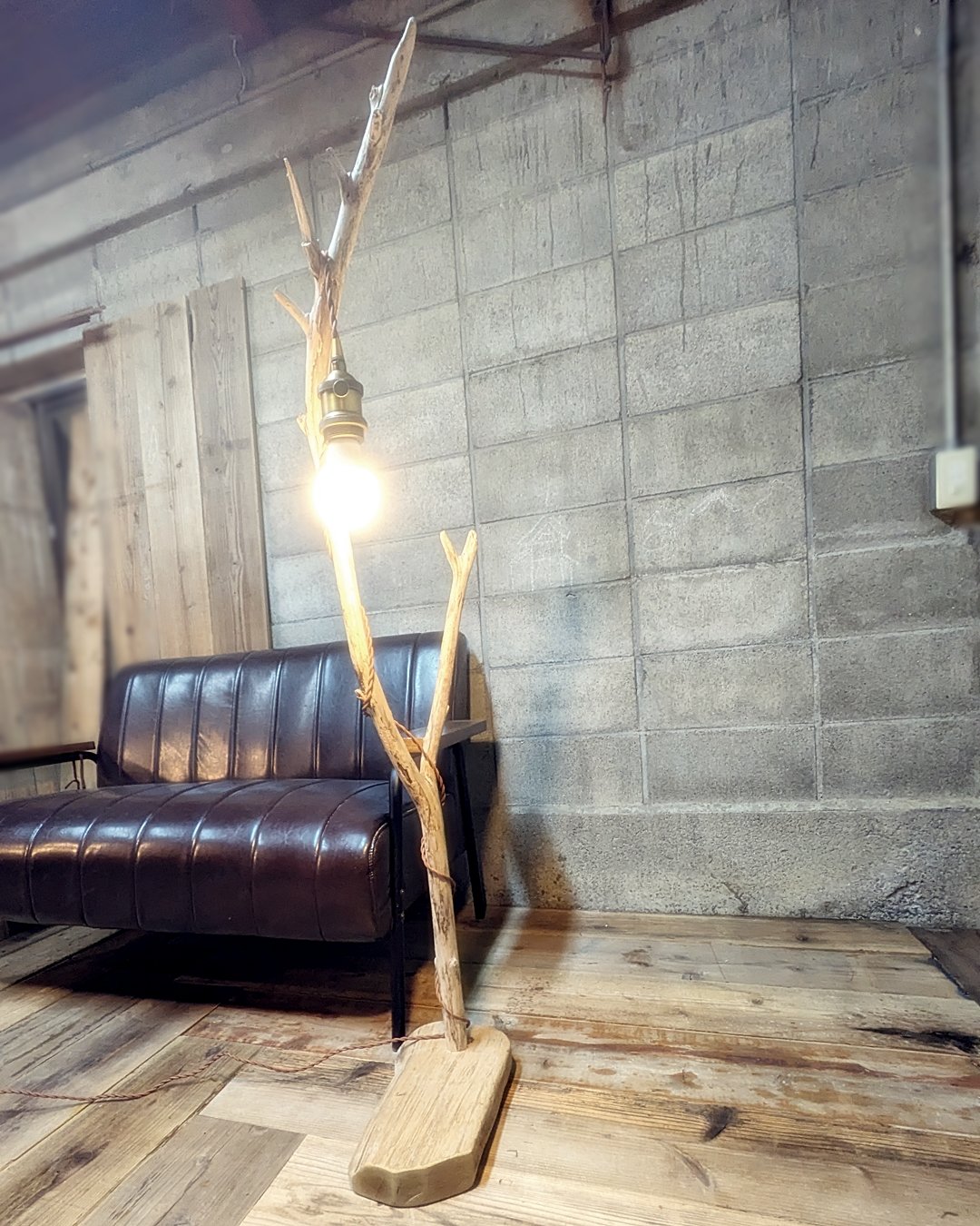 受注生産品 流木のルームライト FUKU | RoomZ interior