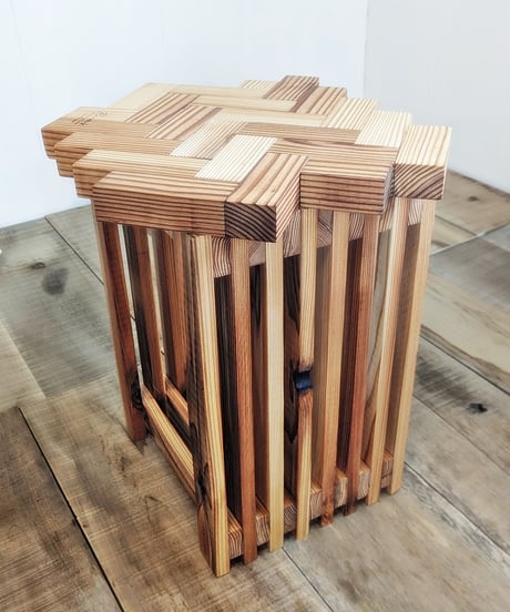 re:wood project結  小さな机 ZIGU