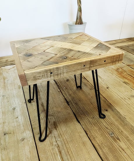 re:wood project結　小さな机　①②