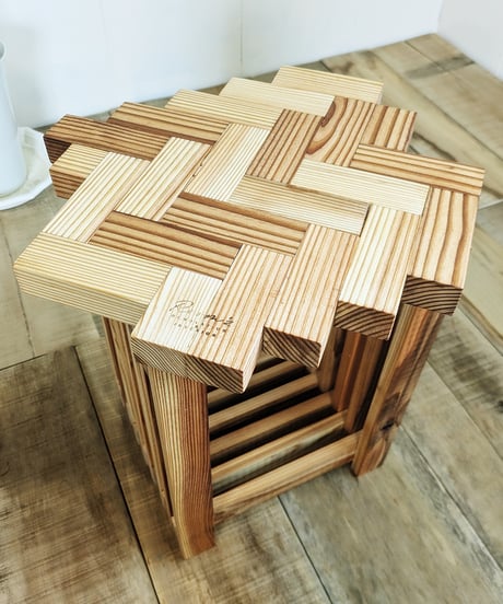 re:wood project結  小さな机 ZIGU