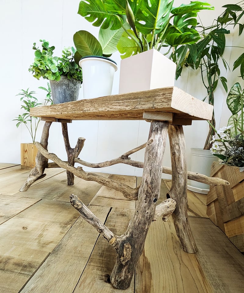 ROOM'Z TheGarden 古足場板と流木 GardenTable ＆ Bench |