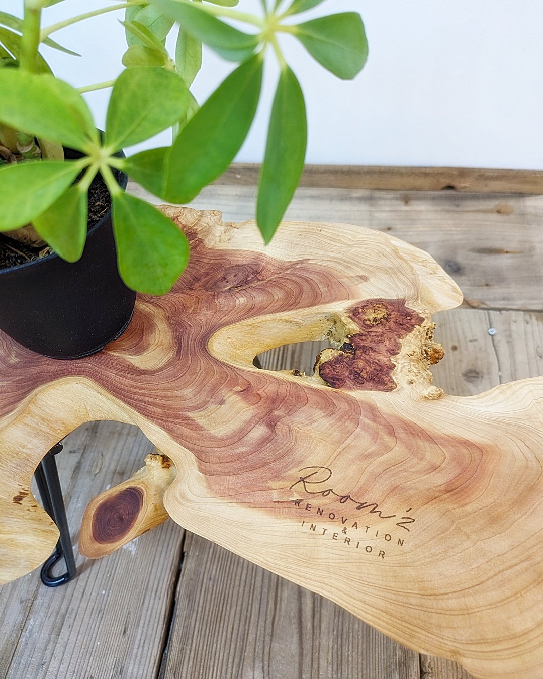 カイズカイブキ Iron low Table TypeC | RoomZ interior