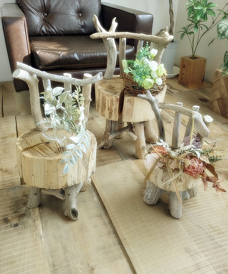 Vintage栗切株 流木脚 Mini Stool | RoomZ interior