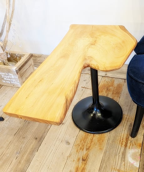 檜　SideTable