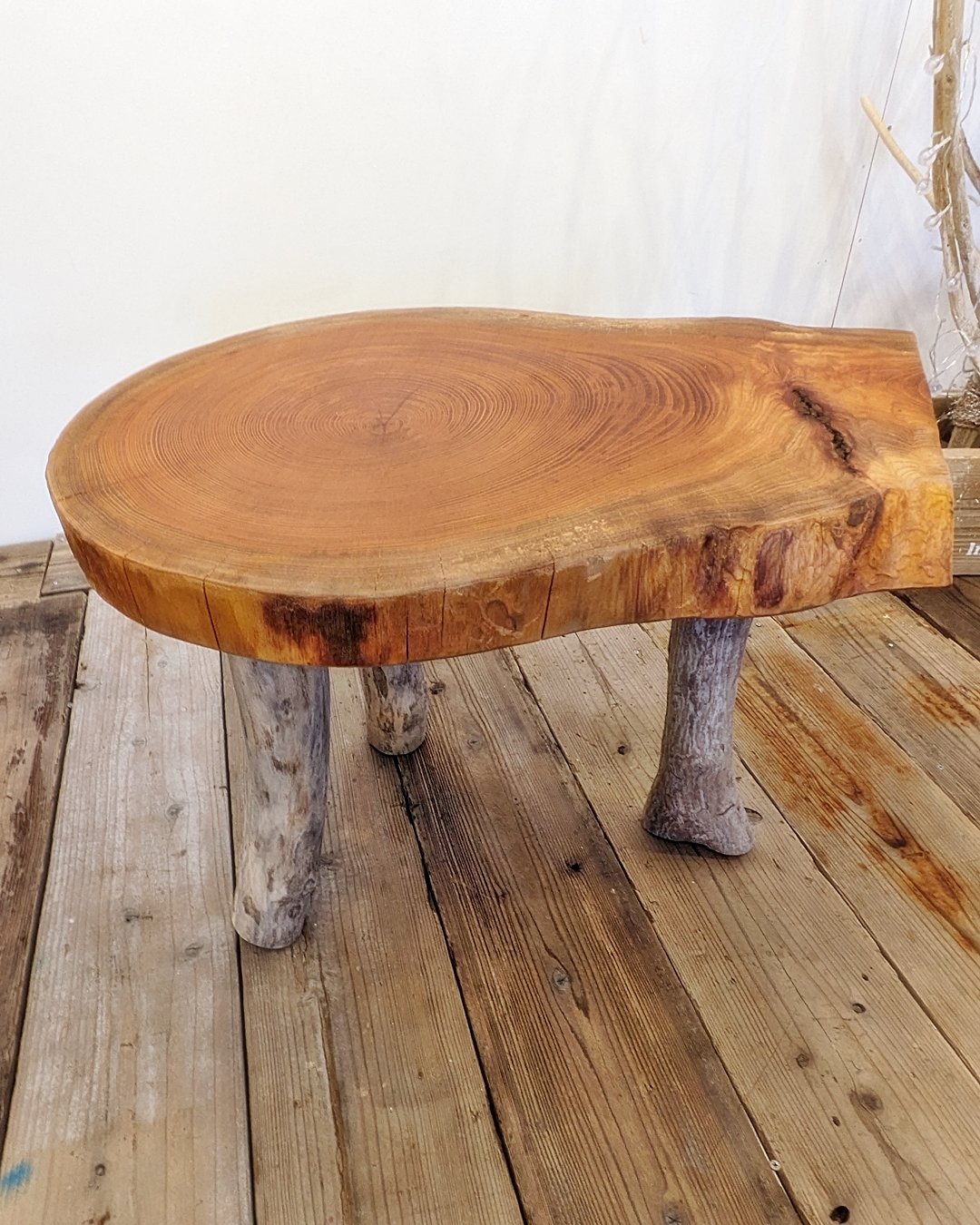 欅輪切りと流木脚 カフェテーブル | RoomZ interior