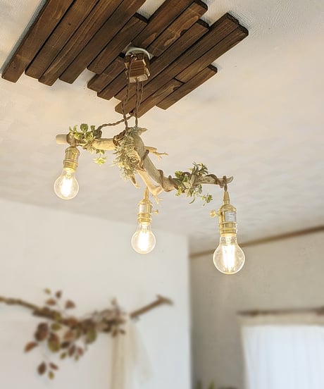 限定1台！根流木Pendantlight3灯　HANA