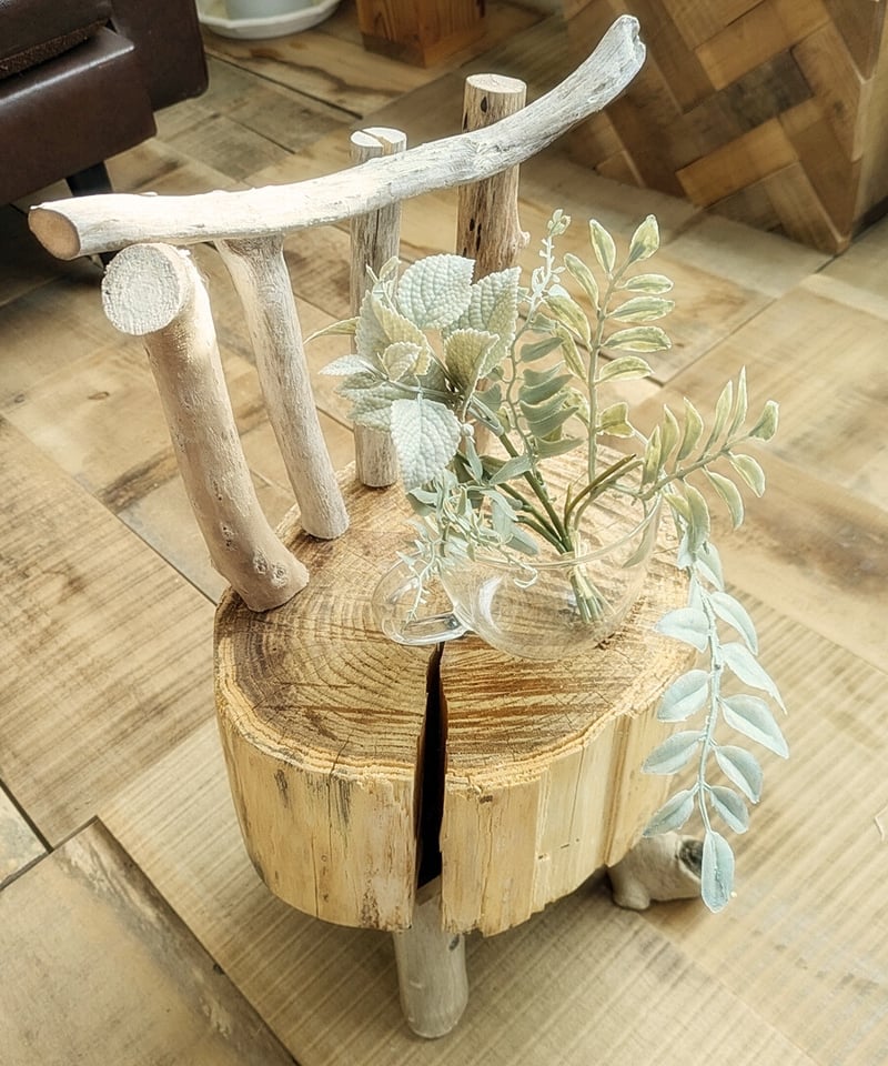 Vintage栗切株 流木脚 Mini Stool | RoomZ interior