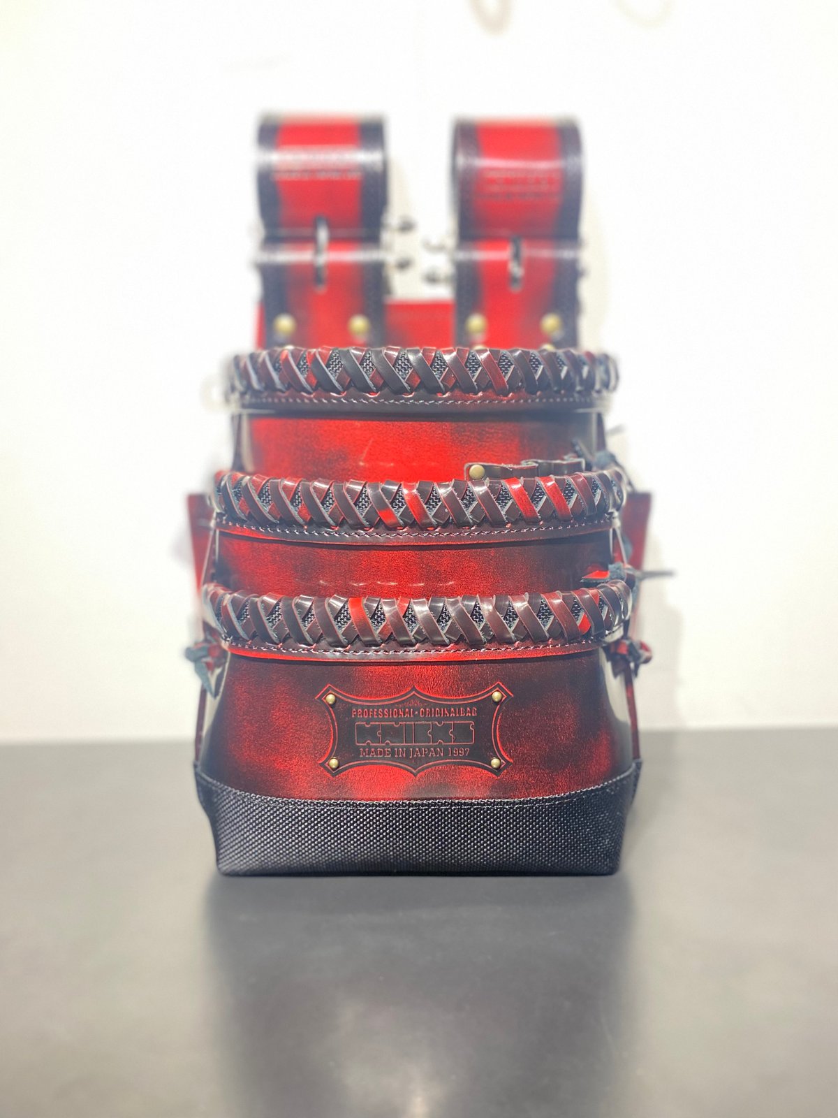 ガラス玉　革紐 願魂】蜻蛉玉 本革紐ネックレス（アジャスター付） 龍虹（白） LN2-SA