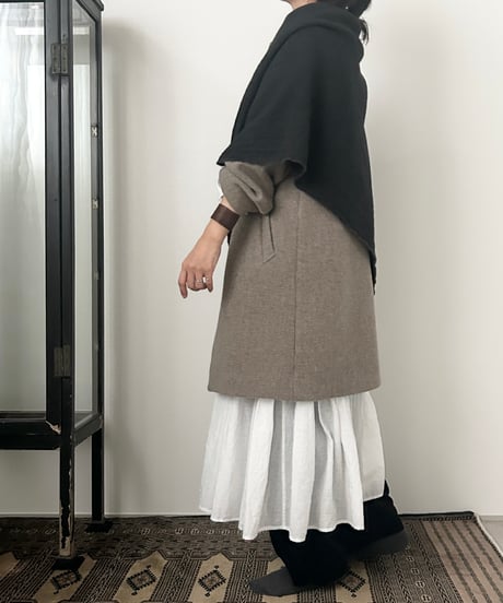 warmie. / square wool stole