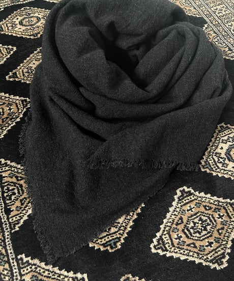 warmie. / square wool stole