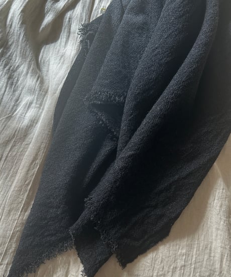 warmie. / square wool stole
