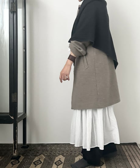 warmie. / square wool stole