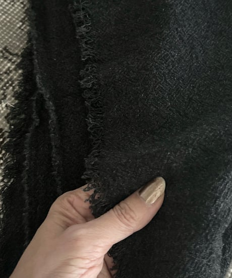 warmie. / square wool stole