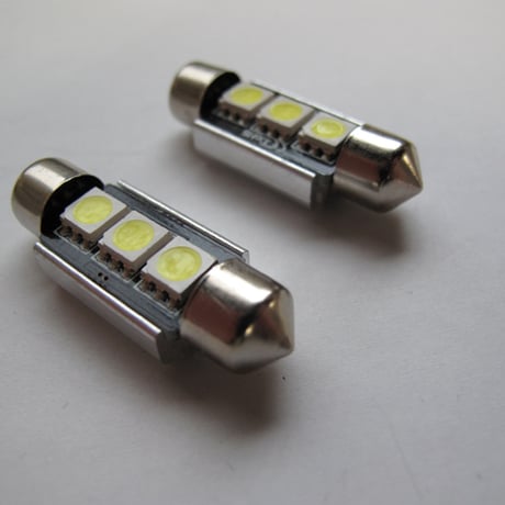T10 / 37mm　枕型 / キャンセラー内蔵 / 3SMD /  無極性 /白 /2個/LED/輸入車ＣＡＮＢＵＳ対応/互換品