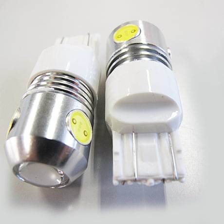 12Ｖ用 /T20 / 9.5W搭載 / ダブル・シングル球 / 白/ 2個/ LED / CREE製 / 互換品