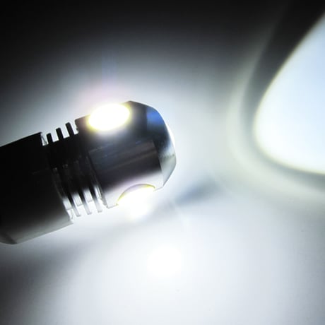 12Ｖ用 /T20 / 9.5W搭載 / ダブル・シングル球 / 白/ 2個/ LED / CREE製 / 互換品