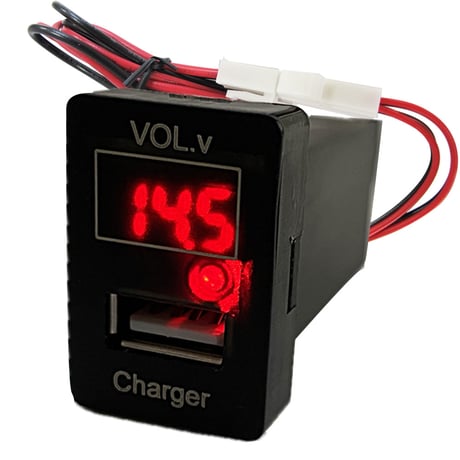 電圧計 USB充電ポート増設キット / トヨタ スズキ ダイハツ Aタイプ  / LED色：レッド / 小数点表示 /互換品