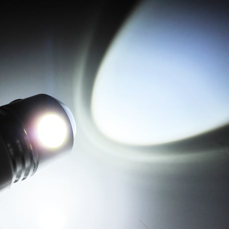 24Ｖ用 / T20 / 9.5W搭載 / ダブル・シングル球 / 白/ 2個/ LED /CREE製 / 互換品