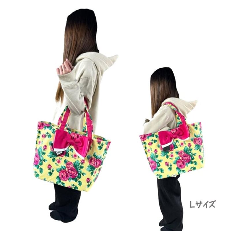 KAHRI by KAHRIANNE KERR トートバッグ KAHRI by KAHRIANNE KERR スタッズトートバッグ ネイビー - メルカリ