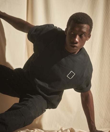 MAYJUNC Tee <Black>