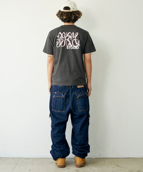 Graffiti Tee /BLACK x Pink