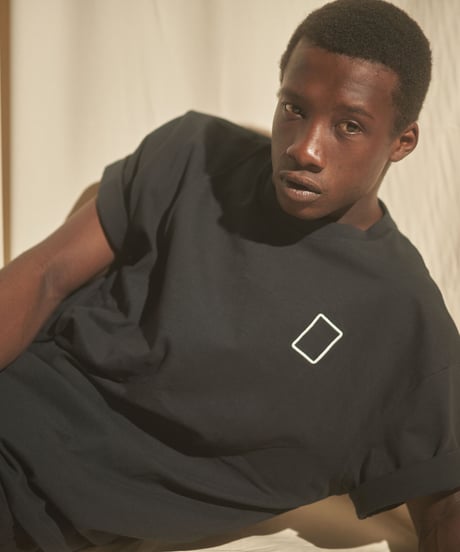 MAYJUNC Tee <Black>