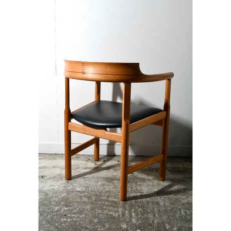 ハンス・ウェグナー | STORES