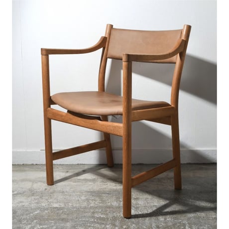 ハンス・ウェグナー | STORES