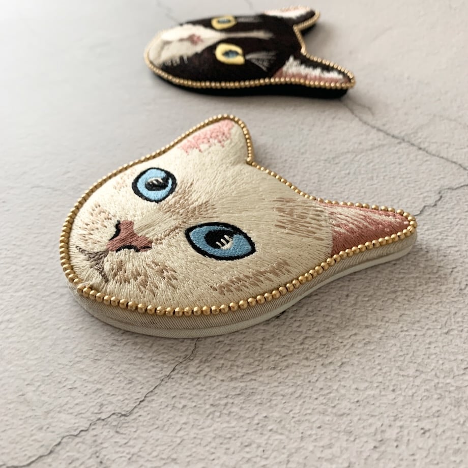 キャットフェイス刺繍ミラー | pretty things & gifts