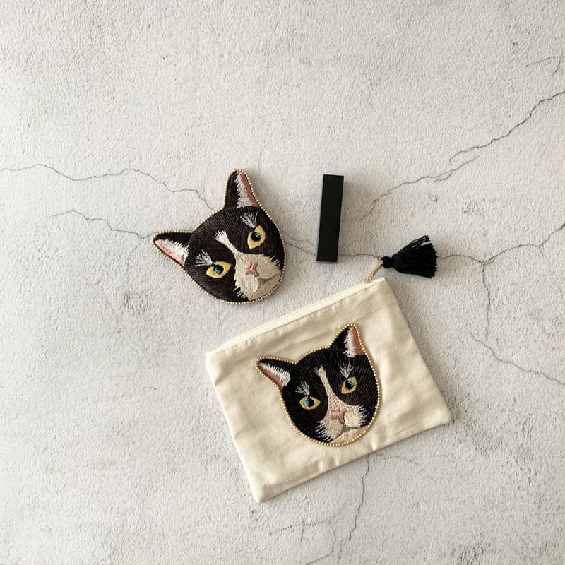 キャットフェイス刺繍ポーチ | pretty things & gifts