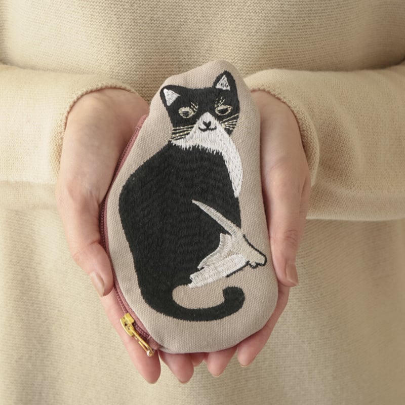 キャット刺繍ポーチ | pretty things & gifts