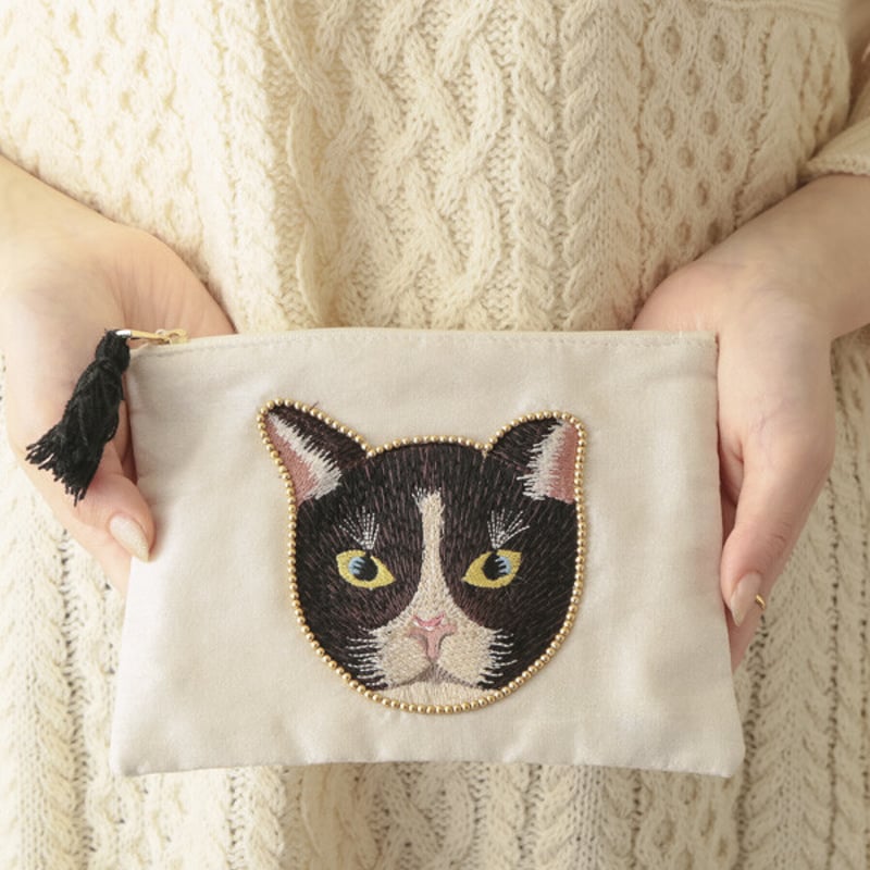 キャットフェイス刺繍ポーチ | pretty things & gifts