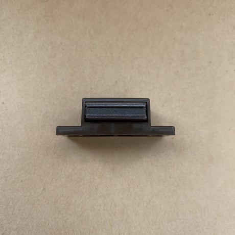 在庫処分【下西製作所】ねじ止め式マグネットキャッチ LB414 茶 40mm GB401 受座 ネジ２種付き(丸ネジ　皿ネジ)１個@70