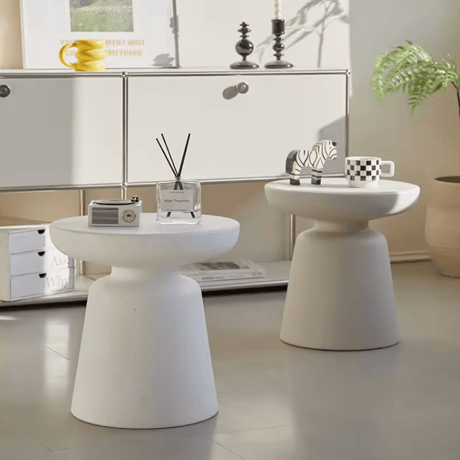 可愛らしい形が魅力　きのこカフェテーブル　C-37