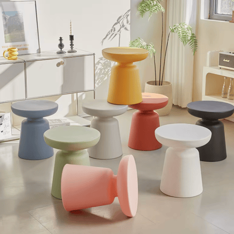 可愛らしい形が魅力　きのこカフェテーブル　C-37