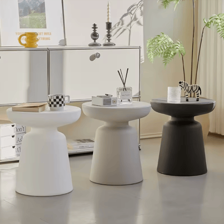 可愛らしい形が魅力　きのこカフェテーブル　C-37