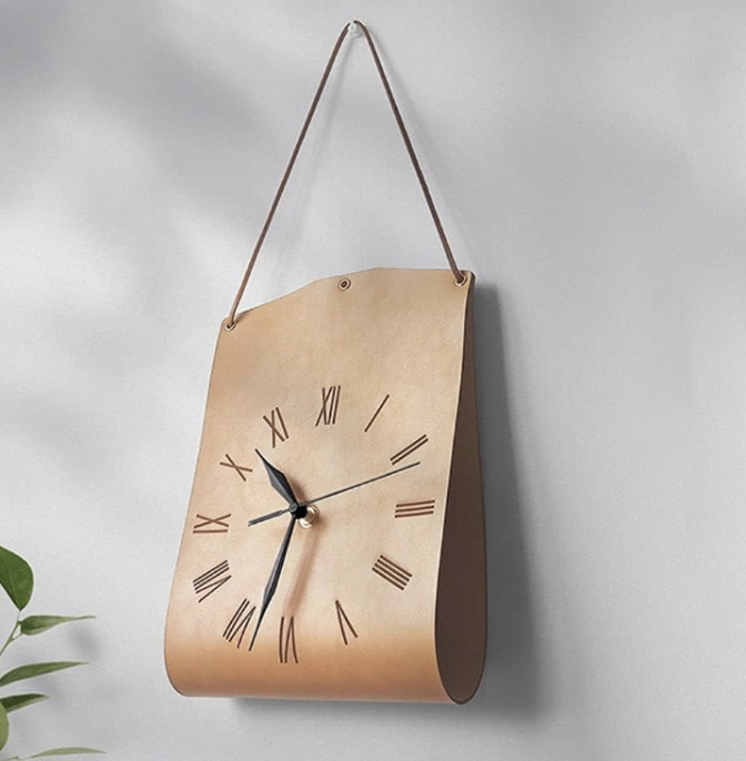 レトロエンティック高級レザー壁掛け時計｜壁掛け時計20cm×26cm | glassi
