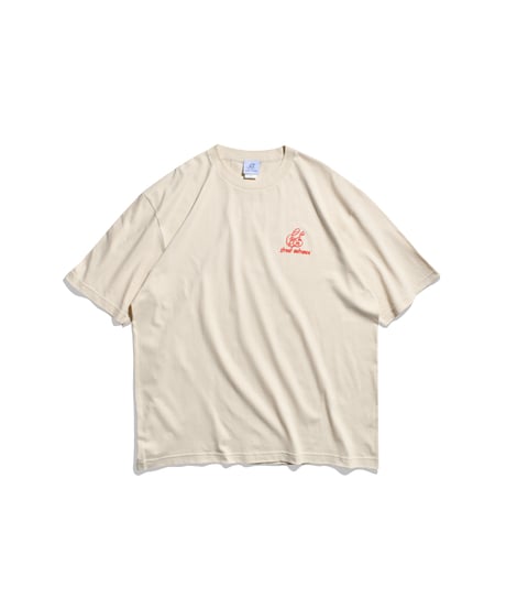 w apple logo tee / beige