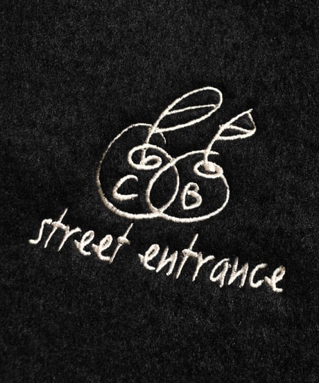 w apple logo scarf
