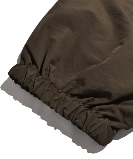 balloon nylon pants  / Brown